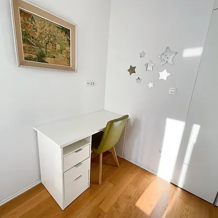 Apartment Charm